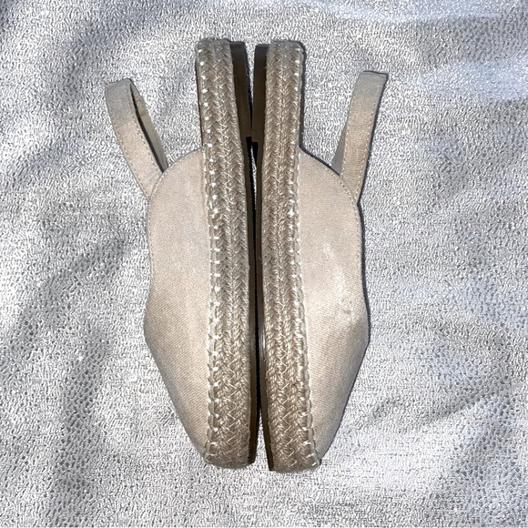 Straw Pointed Beige Tan Sandal Slip-On Shoes - Picture 6 of 7
